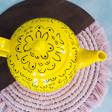 Load image into Gallery viewer, Lemon TitTeapot