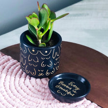Load image into Gallery viewer, Matte Black + Tan Planter