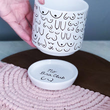 Load image into Gallery viewer, Planter with Saucer