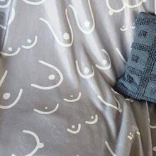 Load image into Gallery viewer, Cozy Bewbie Blanket
